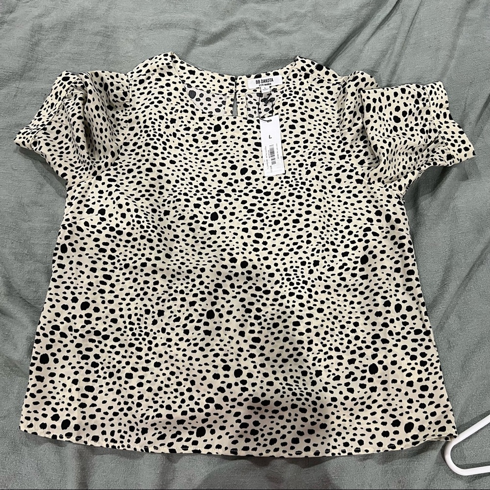 NWT BB Dakota leopard print blouse size L